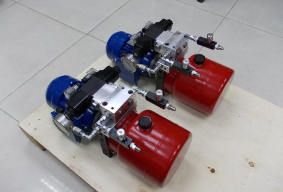 Winner Compact AC & DC Power Pack - 3